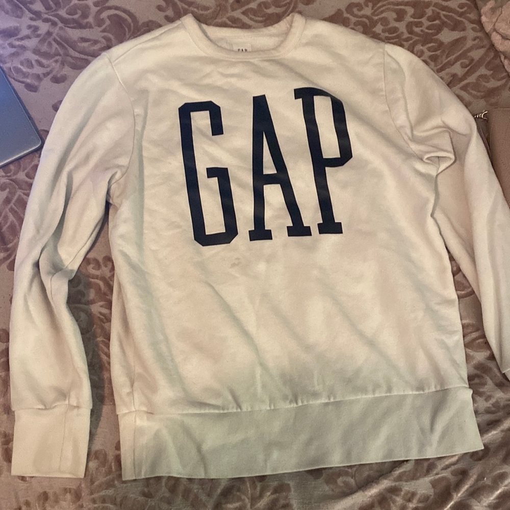GAP Sweatshirt